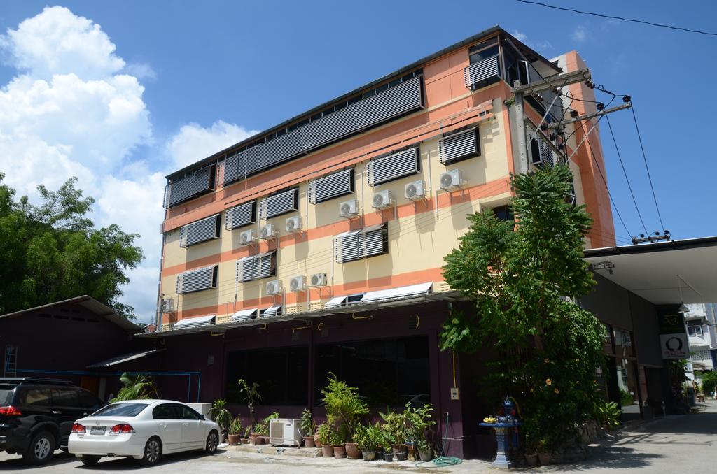 Hotel Centro Cnx Chiang Mai Exterior foto